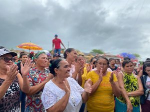 Traipu Carinhoso: Prefeitura distribui cestas básicas para centenas de famílias em situação de vulnerabilidade