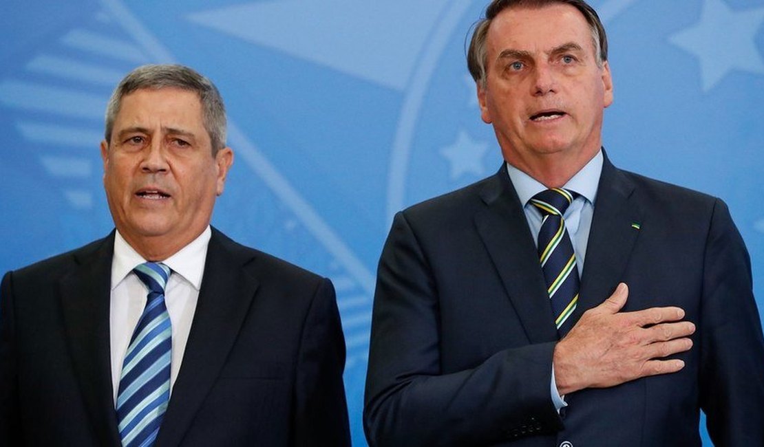 Bolsonaro afirma que há 90% de chance de Braga Netto ser seu vice