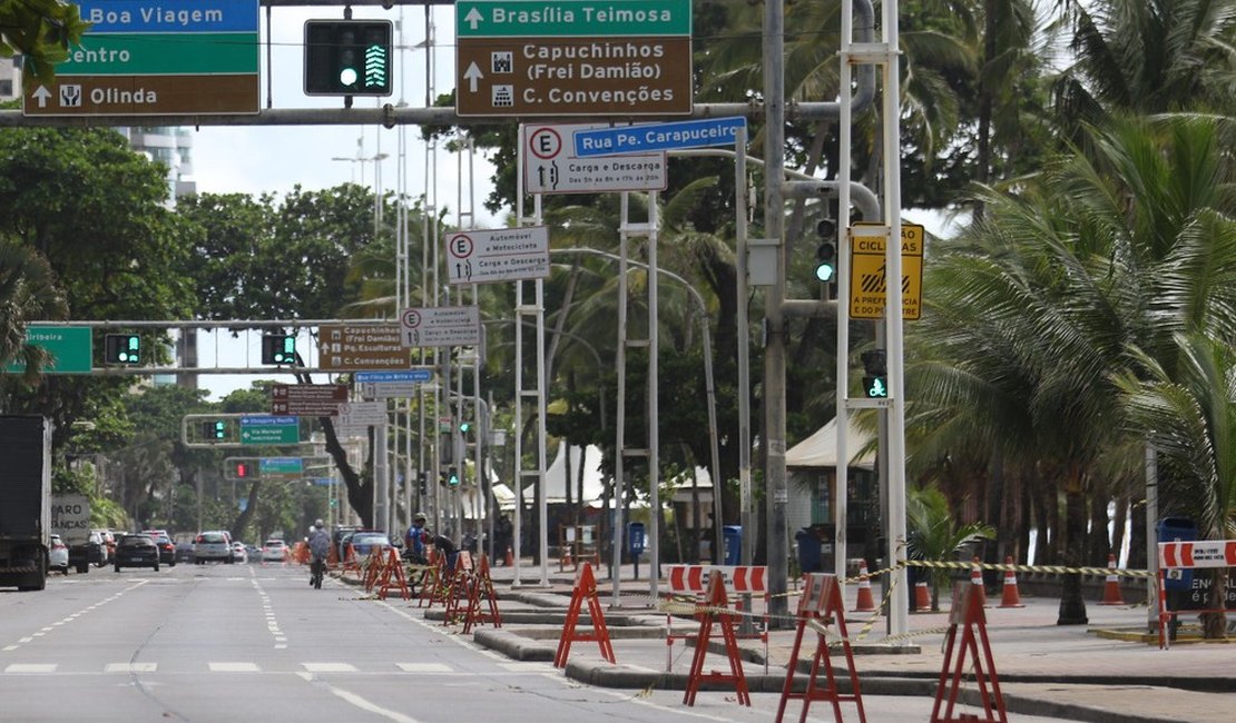 Cerca de 120 mil pessoas deixaram o isolamento no Recife, diz prefeito