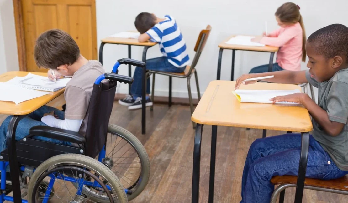 Estudantes com deficiência têm maior risco de evasão escolar