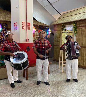 Grupo Coringa resgata tradições juninas e promove Arraiá no Maceió Shopping