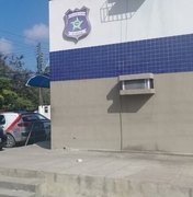 Homem é preso após agredir companheira no Tabuleiro do Martins