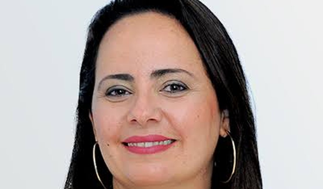 Nova gestão: Fabiana Pessoa fará troca de secretariado e articula reeleição com apoio do PSDB e PP