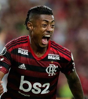 Bruno Henrique doará camisa do Flamengo para ajudar instituições