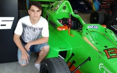 Piloto alagoano de 16 anos busca patrocínio para se manter no automobilismo