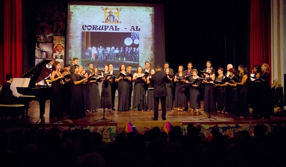 Corufal apresenta concerto em escola estadual