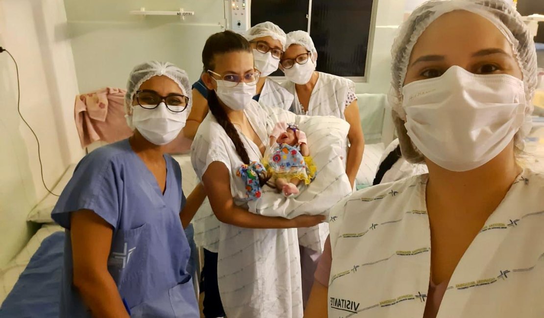 Hospital de Arapiraca veste bebês de UTI Neo com roupinhas de São João
