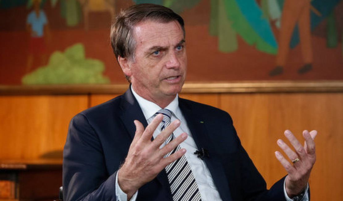 Bolsonaro cobra transparência em atos passados de bancos públicos