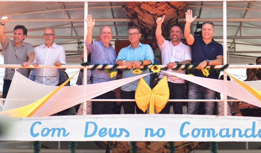 Ordem de serviço para construir ponte que vai integrar Alagoas e Sergipe é assinada em Penedo