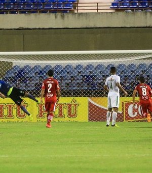Em jogo disputado, CRB vence Murici no estádio Rei Pelé