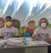 Governo entrega primeiros 500 cartões do programa Criança Alagoana