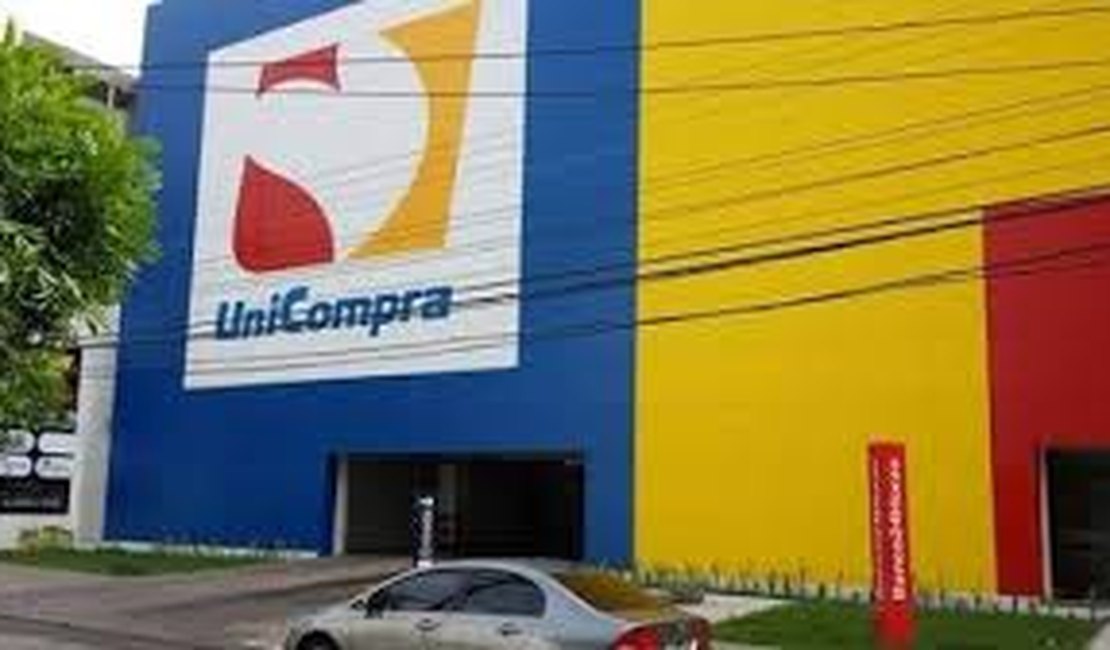 Funcionário morre após cair de telhado em supermercado na Ponta Verde