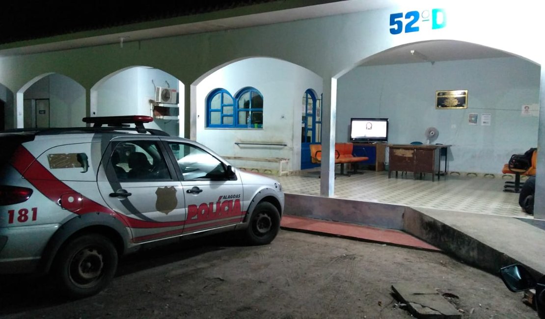 Polícia investiga motorista de aplicativo que teria furtado celular de cliente em Arapiraca