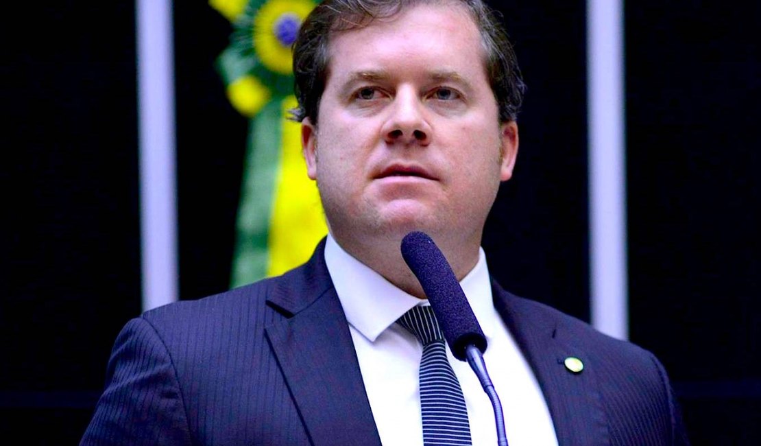 Marx Beltrão exalta MP do governo que beneficia consumidores de energia com isenção de tarifa