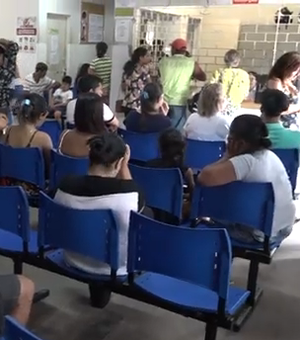 [Vídeo] Pacientes lotam unidades de saúde e hospital  com sintomas de dengue e chikungunya