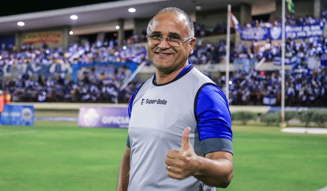 CSE confirma a contratação do técnico Oliveira Canindé para a temporada 2023