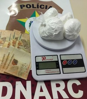 Polícia prende grávida acusada de tráfico de cocaína no Benedito Bentes