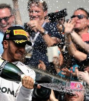 Lewis Hamilton vence GP dos Estados Unidos de F-1