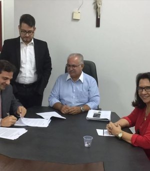 Defensoria Pública e Município de Arapiraca firmam Termo de Parceria para melhoria dos serviços de saúde