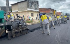 Ruas do Conjunto Village Campestre II começam a receber asfalto
