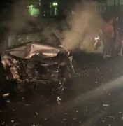 [Vídeo] Três carros colidem de frente em rodovia próxima à Maribondo