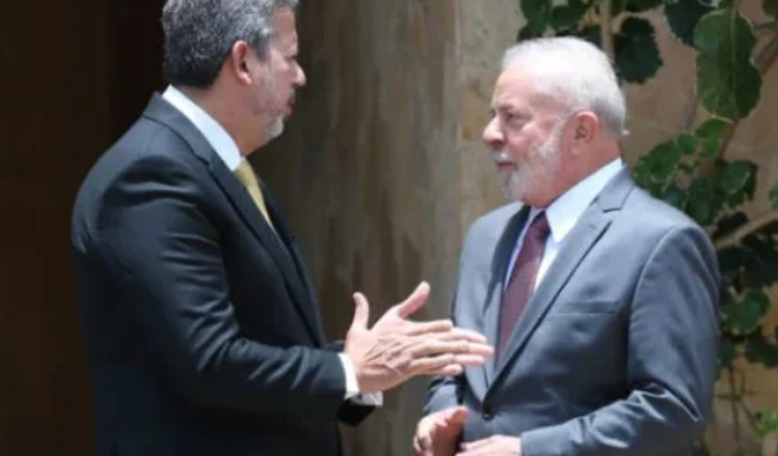 Lula manda recado para Arthur Lira e diz que não vai abrir mão do Ministério da Saúde