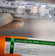 Camelôs do Rio de Janeiro vendem suposta vacina contra a covid-19