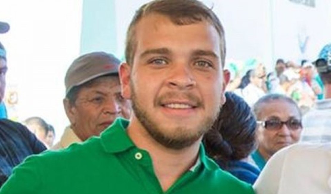 Prefeito de Canapi se nega a liberar merenda escolar para alunos do município