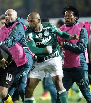 Conmebol suspende Felipe Melo, do Palmeiras,  provisoriamente por três jogos