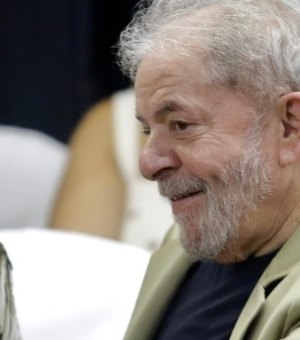 Lula inicia viagem de 10 dias pelo Sul enquanto tenta evitar prisão