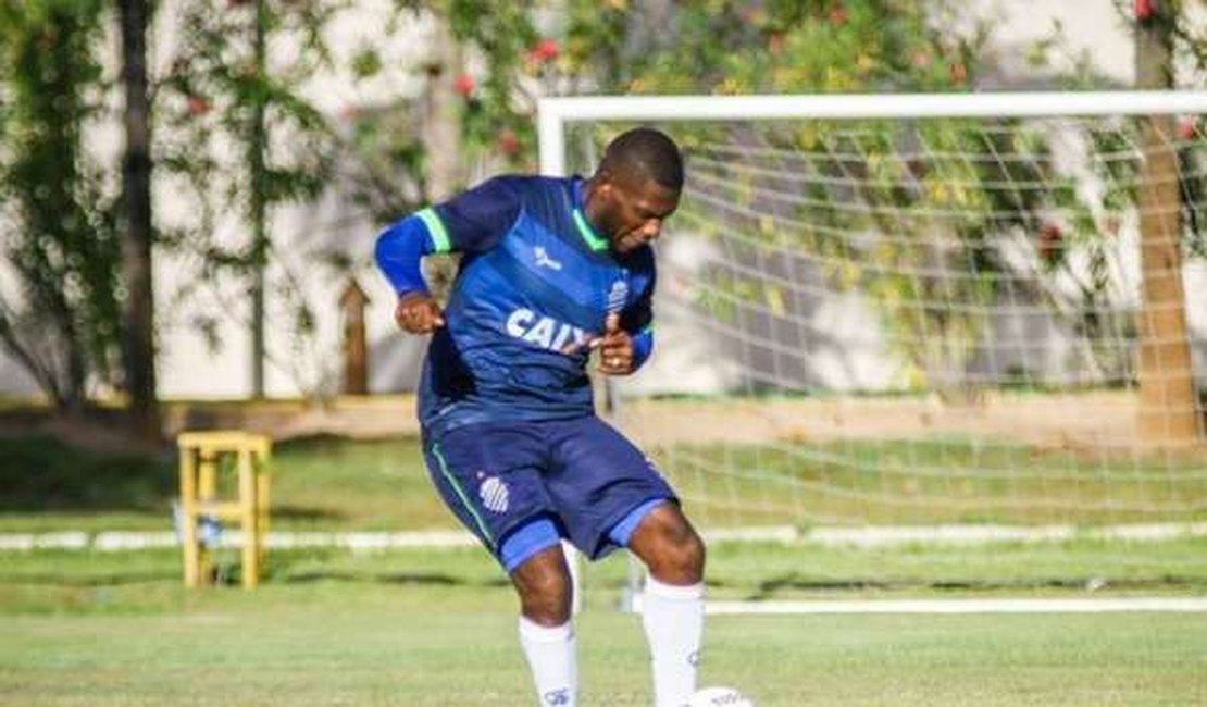 Após recuperação de lesão, Amaral se despede do CSA e espera 2020 melhor