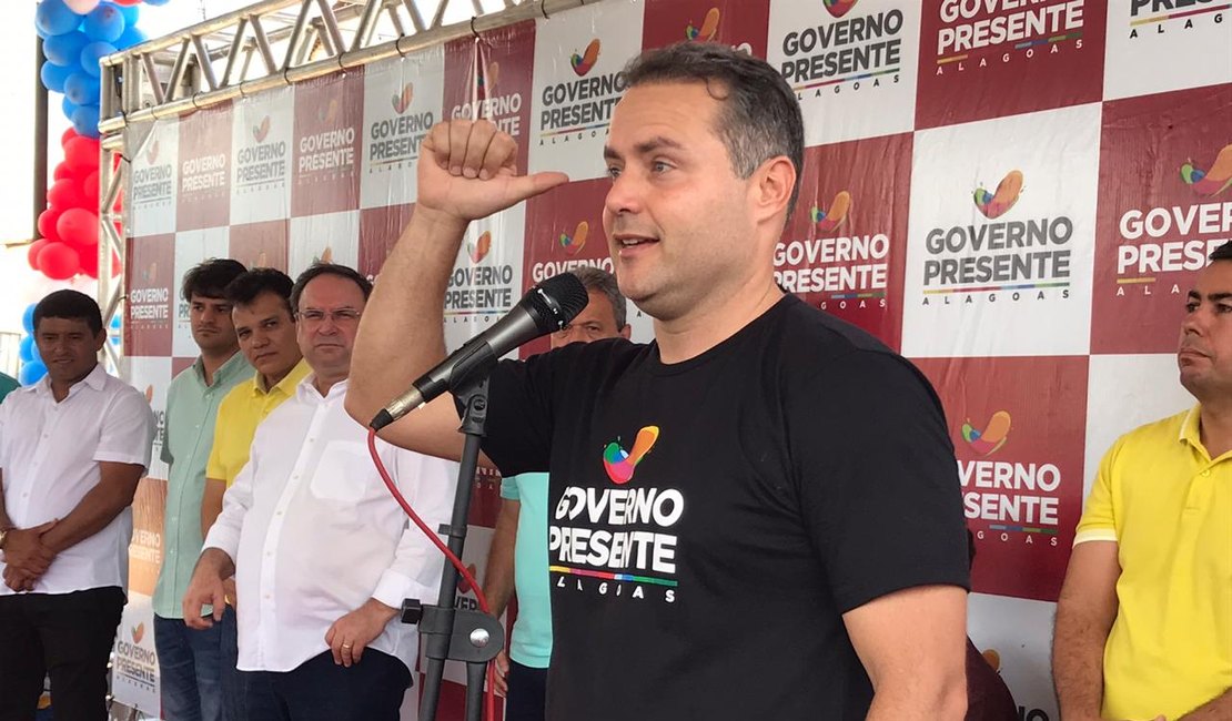 Renan Filho inaugura acesso e promete programa de pavimentação em Arapiraca