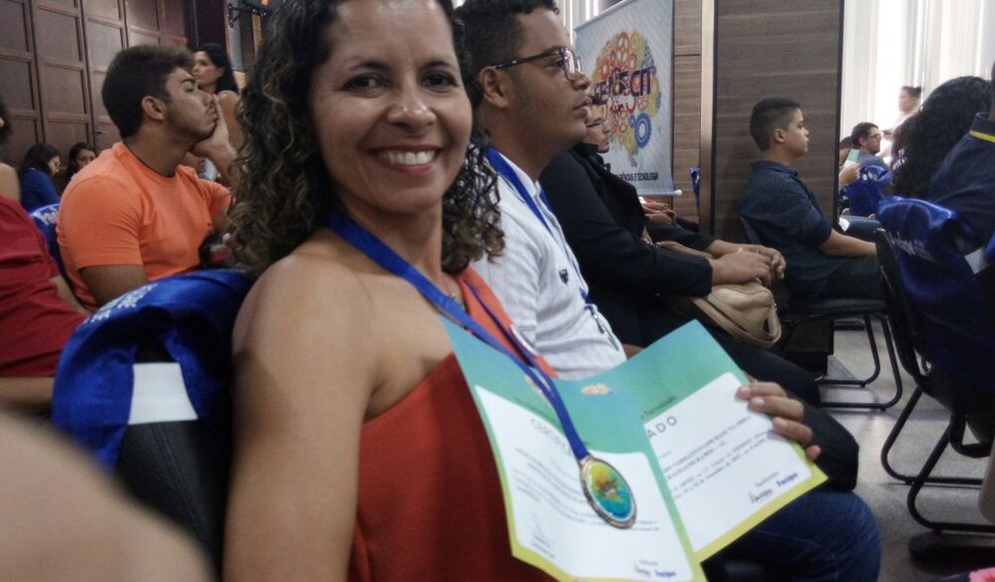 Escola Ana Lins ganha prêmio em Recife e alunos irão apresentar trabalhos na Europa