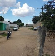 Polícia recupera moto e celulares roubados em Arapiraca; dois suspeitos são presos