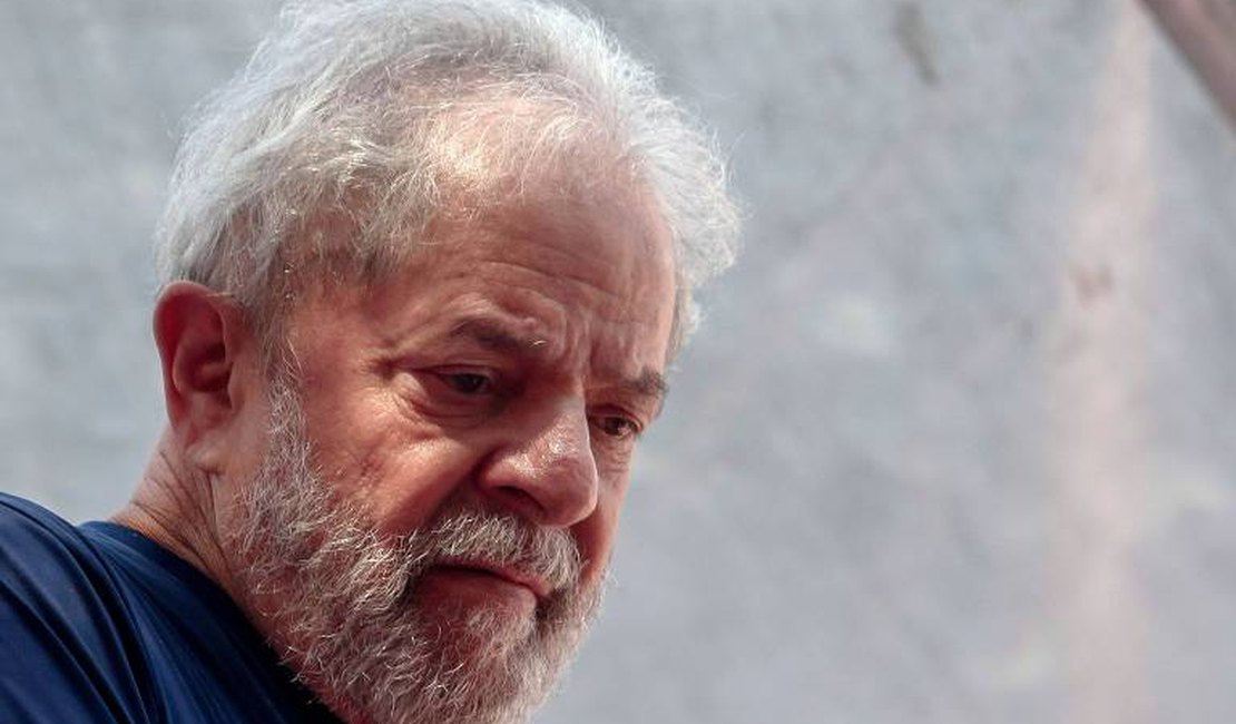 Lula chega à Justiça Federal para ser interrogado em processo da Lava Jato 