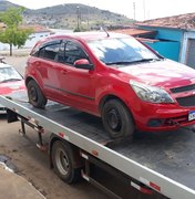 Carro roubado em residência de Arapiraca é abandonado em Coité do Nóia