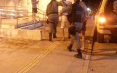 Dupla é presa assaltando em São José da Laje