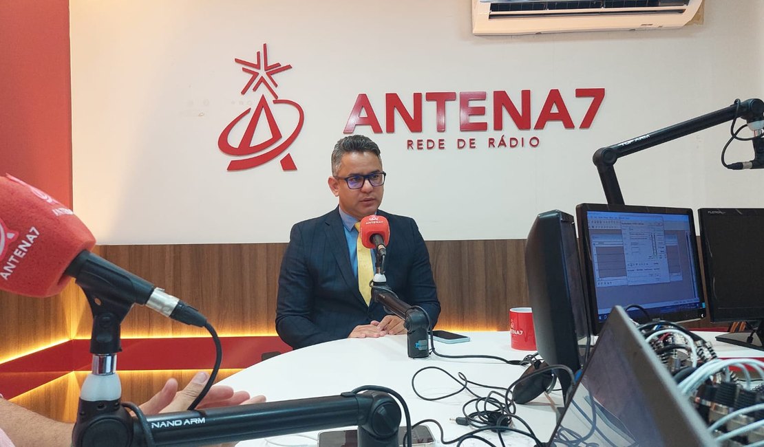 Programa Antena Tarde entrevista advogado criminalista sobre as casas de apostas no país