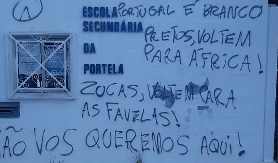 Escola em Portugal é pichada com frases racistas contra brasileiros
