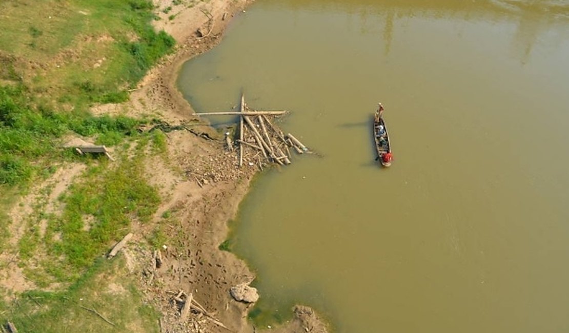 Estiagem histórica atrasa comida e ameaça água na Amazônia