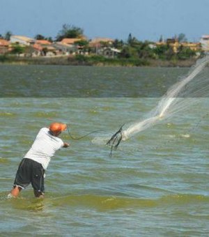 Operação de combate à pesca irregular apreende 200 kg de camarão em Maceió e Região Metropolitana