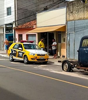 Programa da SMTT de Arapiraca recolhe veículos abandonados que prejudicam vias e saúde pública