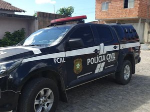 Suspeito por agredir mulher e incendiar móveis da casa é preso em Arapiraca