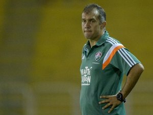 Eduardo Baptista não resiste à pressão e é demitido do Fluminense