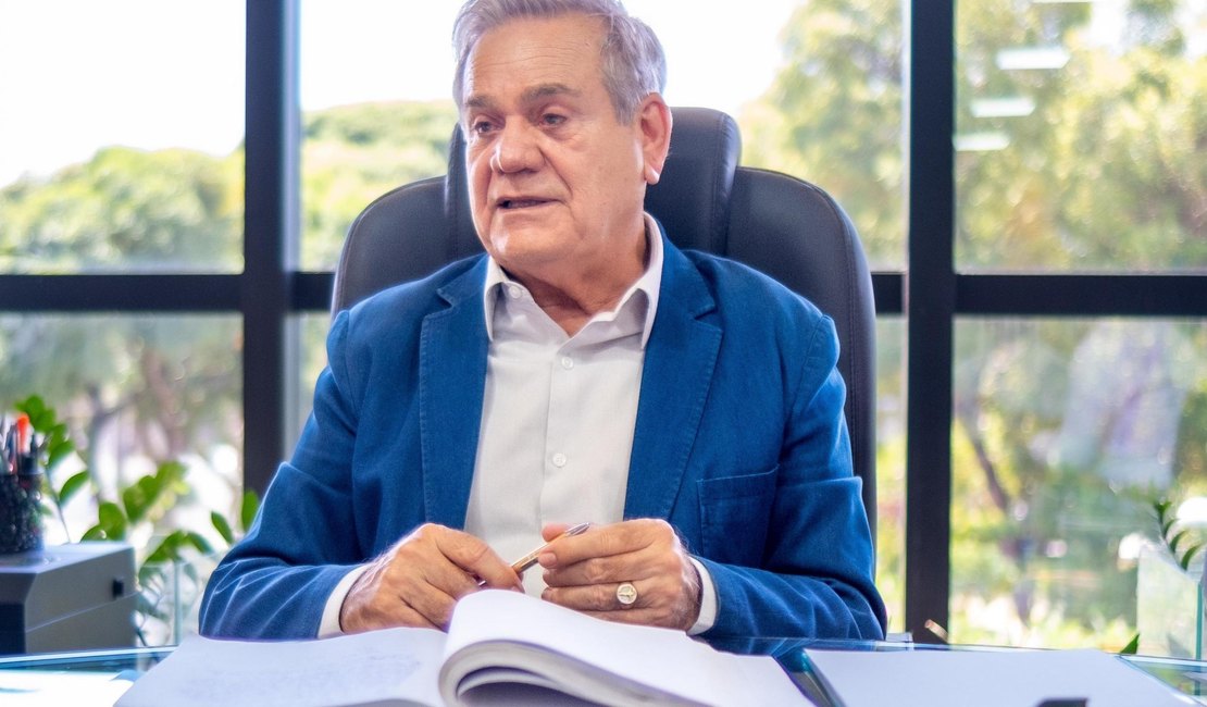Vice-governador Ronaldo Lessa assume comando do Governo de Alagoas