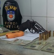 Força Tática apreende drogas e arma de fogo com suspeita de tráfico de drogas