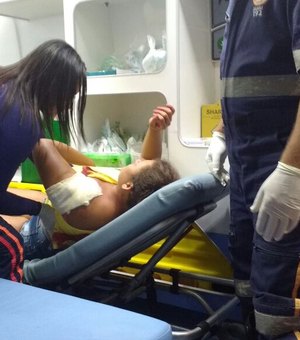 Mulher é esfaqueada por ex-companheiro após crise de ciúmes, em Arapiraca