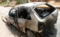 Carro foi incendiado em Jacuípe 