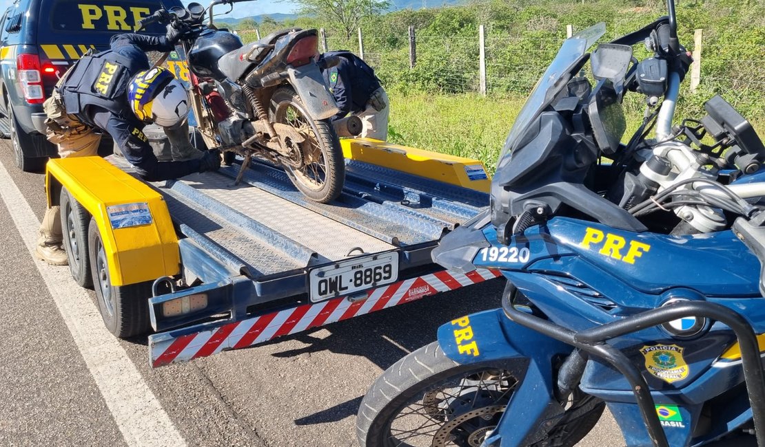 Motociclista é preso por receptação de veículo roubada em Canapi