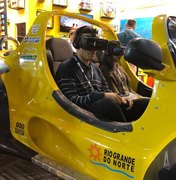 Óculos de realidade virtual viram febre em feira de turismo